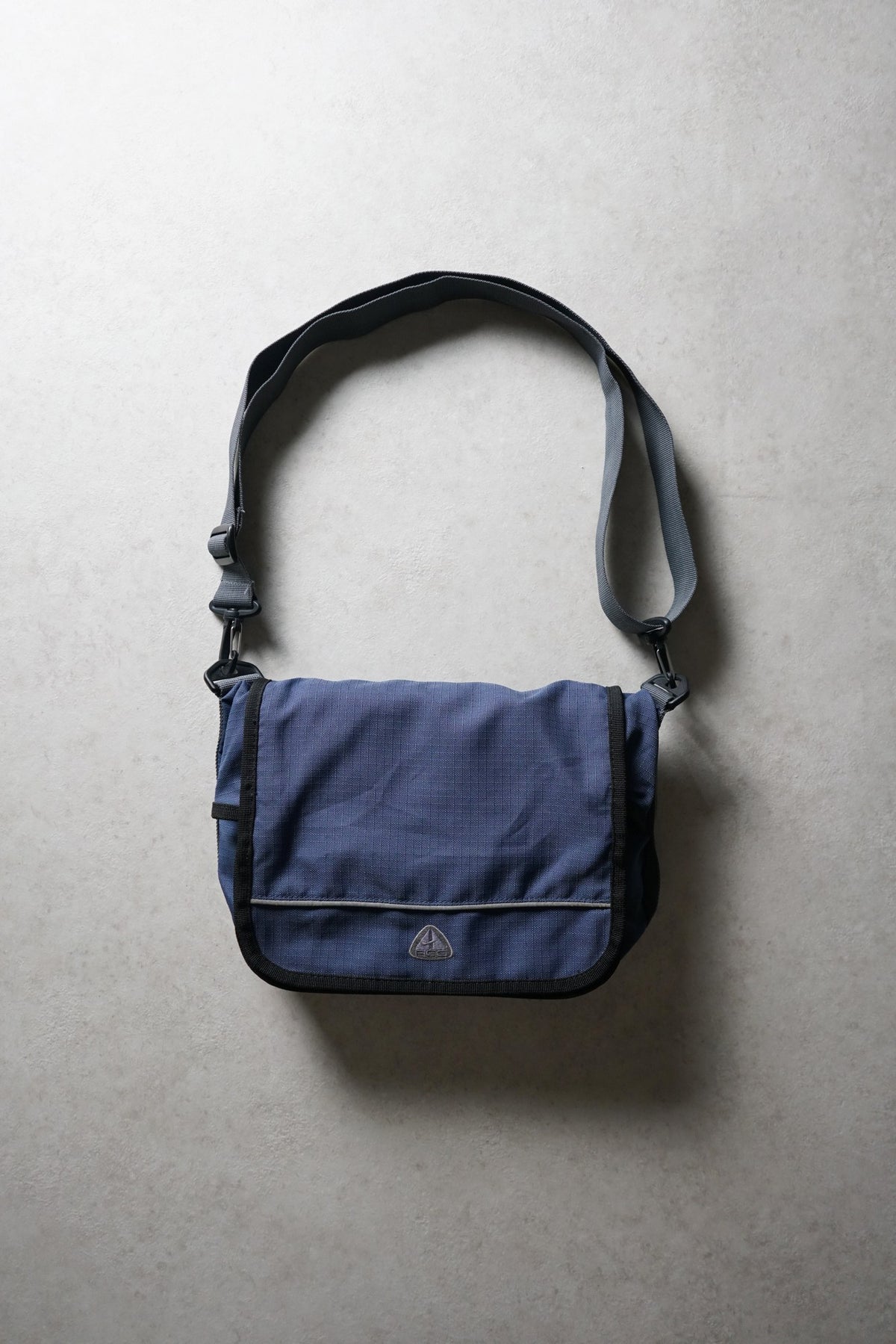 Nike ACG Ripstop Side Satchel